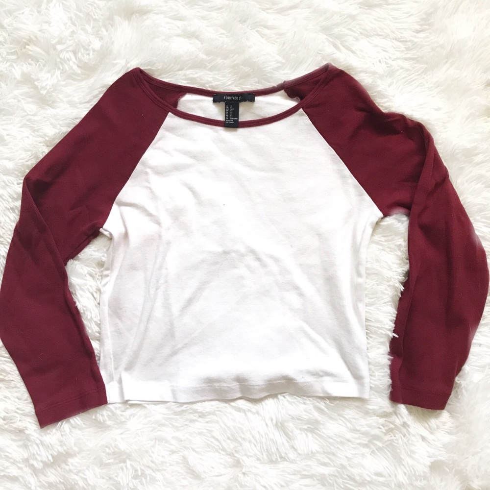 ✨Red-Sleeved Baseball Tee✨